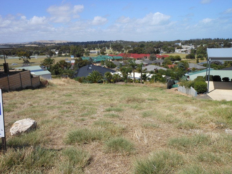 11 Rymil Avenue, Encounter Bay SA 5211