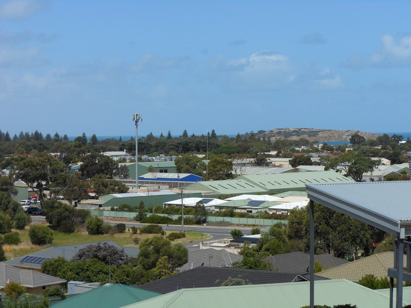 11 Rymil Avenue, Encounter Bay SA 5211