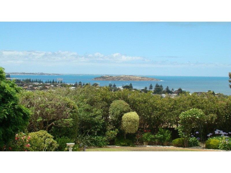 16 Dodson Road, Encounter Bay SA 5211