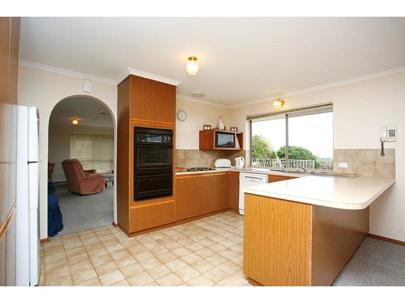 16 Dodson Road, Encounter Bay SA 5211