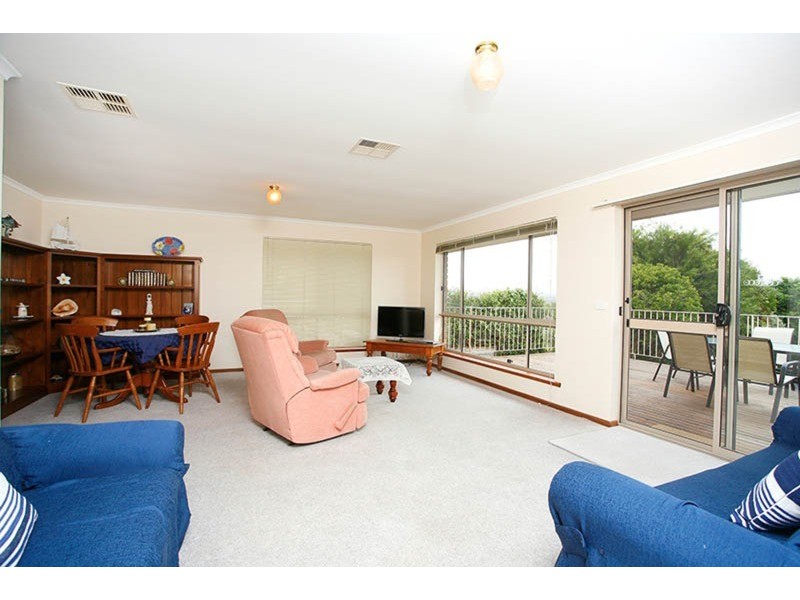 16 Dodson Road, Encounter Bay SA 5211