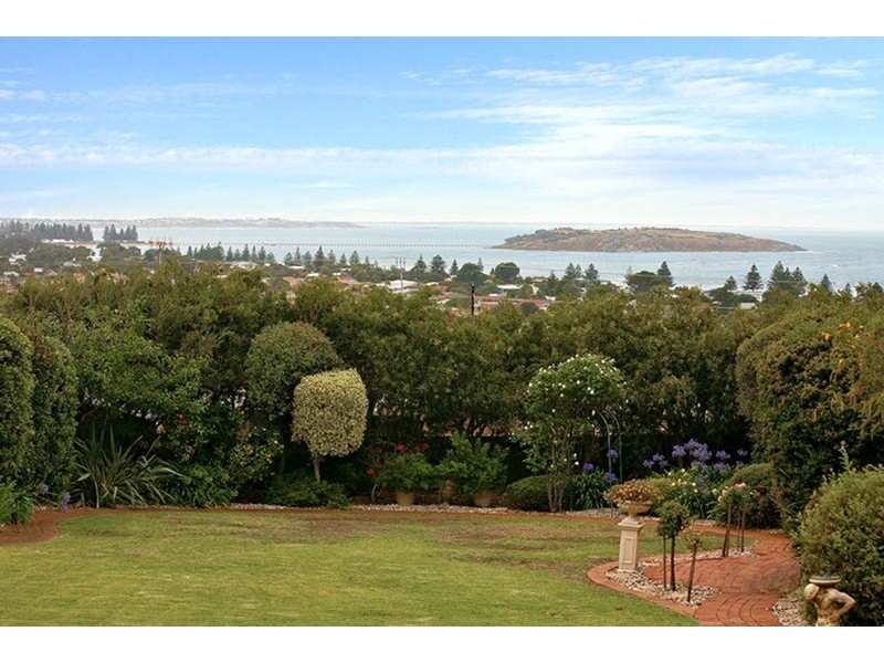 16 Dodson Road, Encounter Bay SA 5211