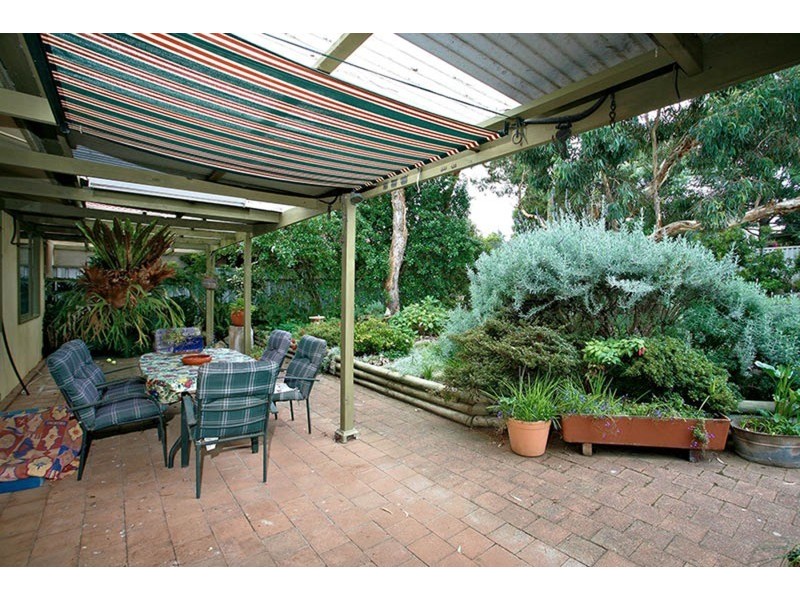 16 Folkestone Terrace, Victor Harbor SA 5211