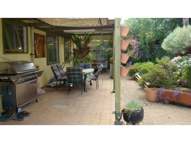 16 Folkestone Terrace, Victor Harbor SA 5211