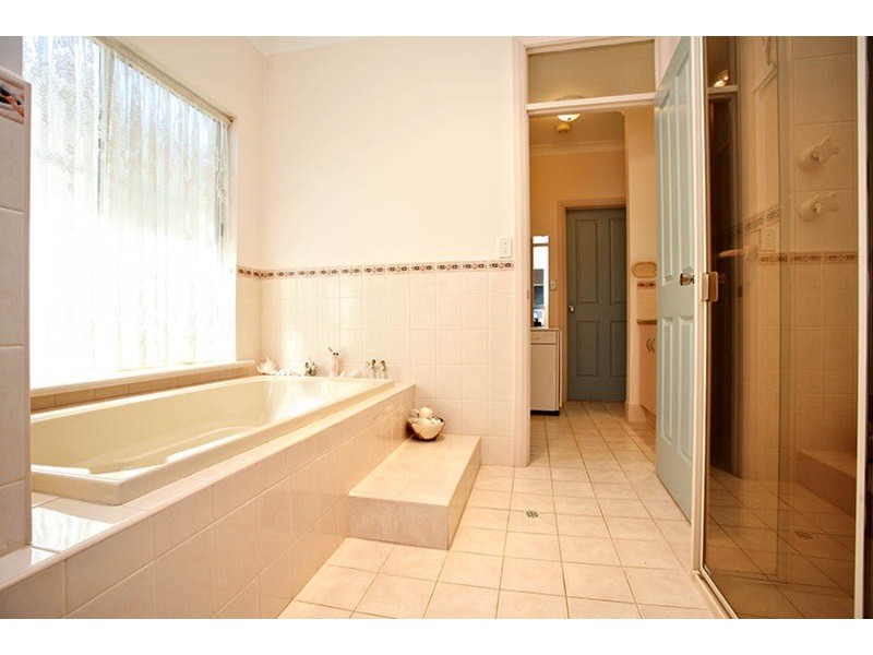 11 Islander Drive, Encounter Bay SA 5211