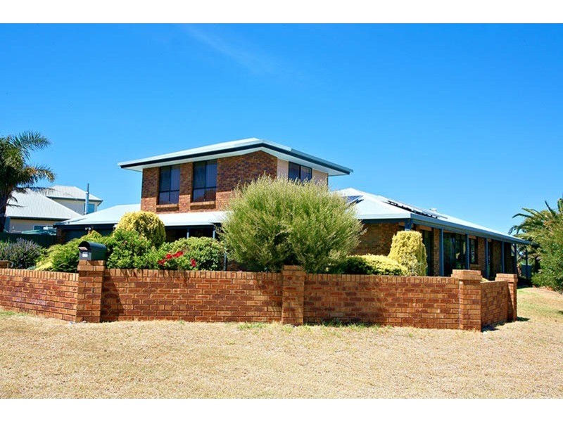 11 Down Street, Mccracken SA 5211