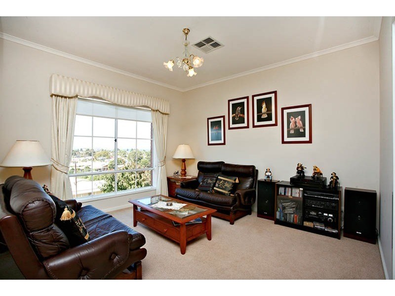 9 Laurie Avenue, Encounter Bay SA 5211