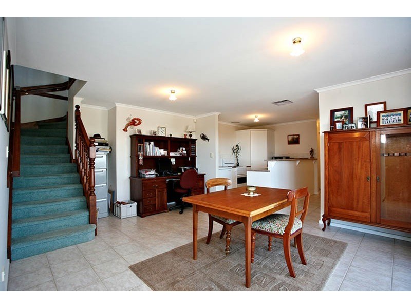 9 Laurie Avenue, Encounter Bay SA 5211