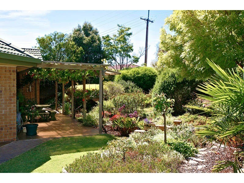 12 Ives  Crescent, Victor Harbor SA 5211