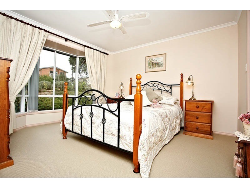 37 Grantley Avenue, Victor Harbor SA 5211