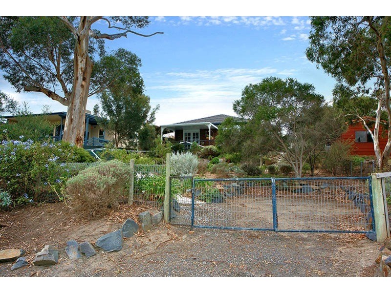 37 Grantley Avenue, Victor Harbor SA 5211