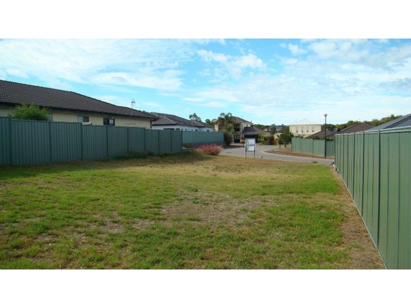4 Palm Court, Encounter Bay SA 5211