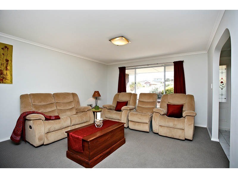 16 Blue Whale Court, Encounter Bay SA 5211