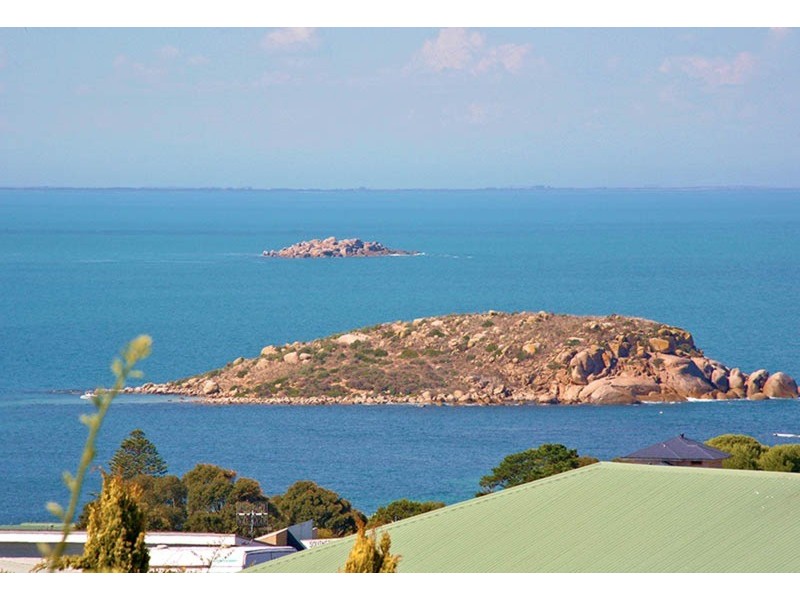 16 Blue Whale Court, Encounter Bay SA 5211