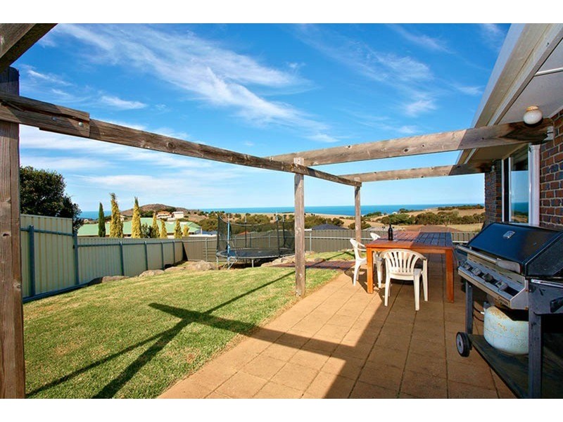 16 Blue Whale Court, Encounter Bay SA 5211