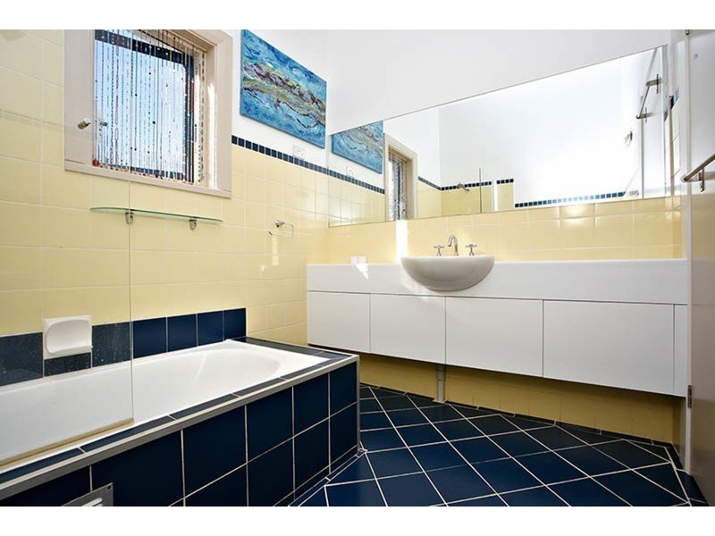 28 Graham Street, Victor Harbor SA 5211