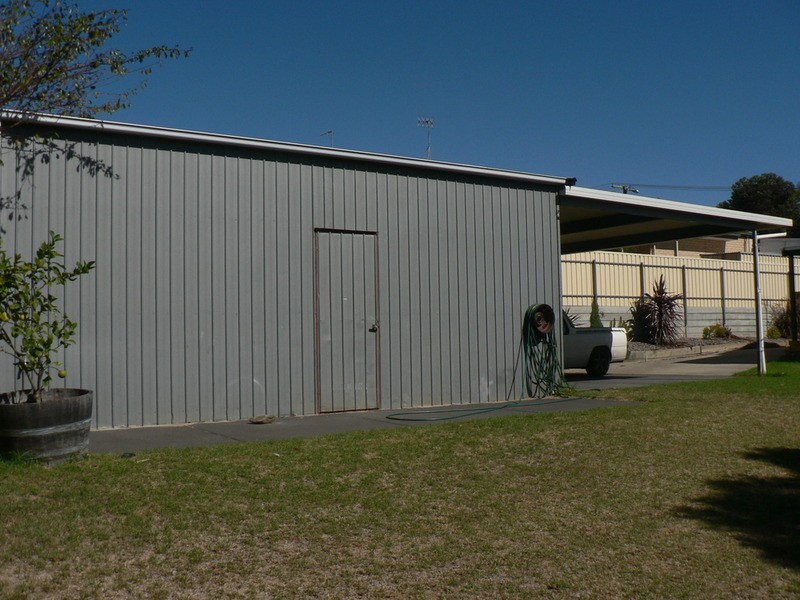 2 Oxford  Avenue, Victor Harbor SA 5211