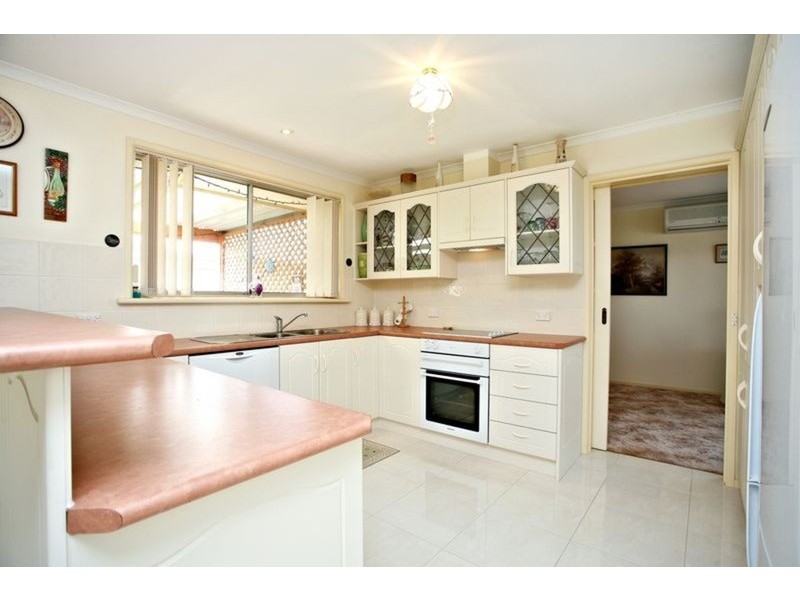 5 View Road, Victor Harbor SA 5211