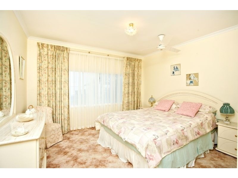 5 View Road, Victor Harbor SA 5211