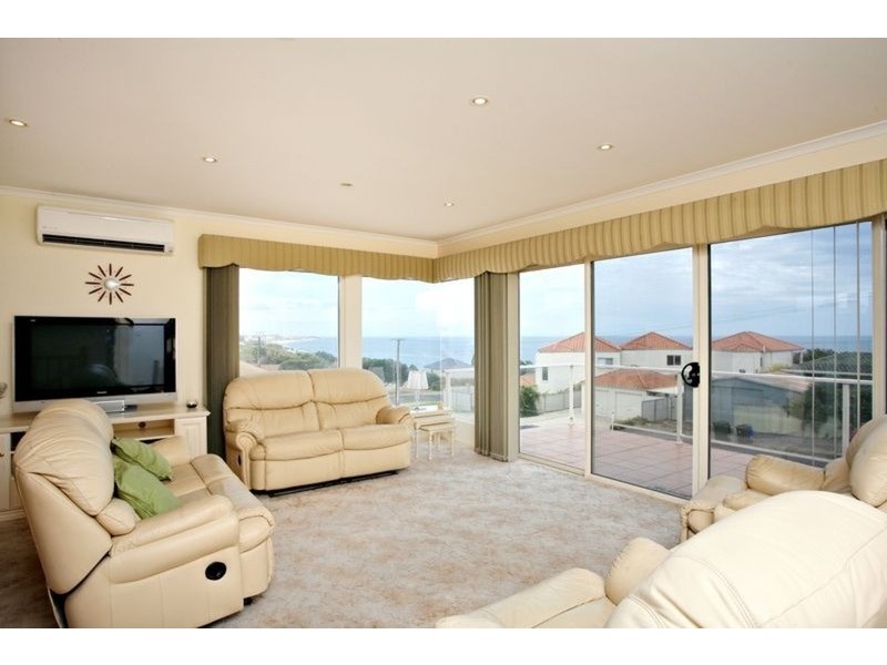 5 View Road, Victor Harbor SA 5211