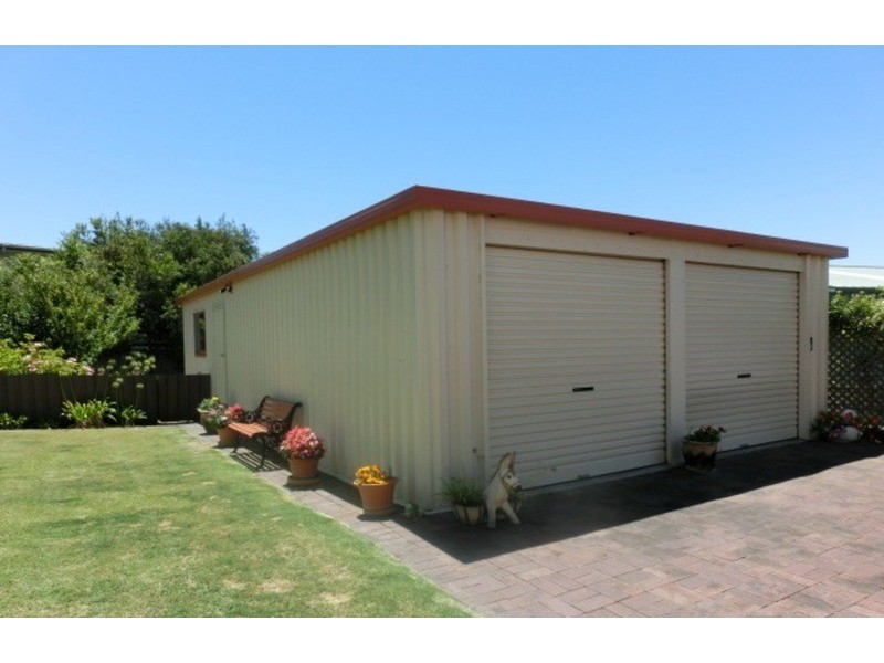 5 View Road, Victor Harbor SA 5211