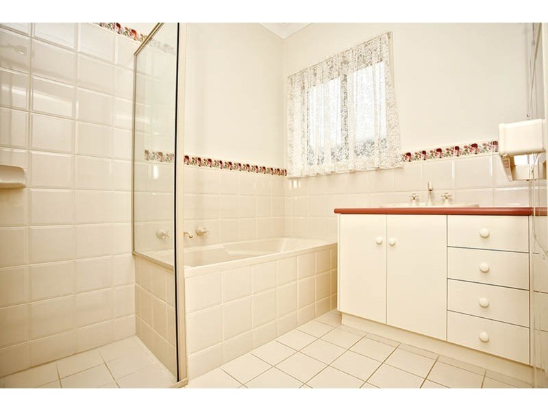 38 Lakeside Circuit, Encounter Bay SA 5211