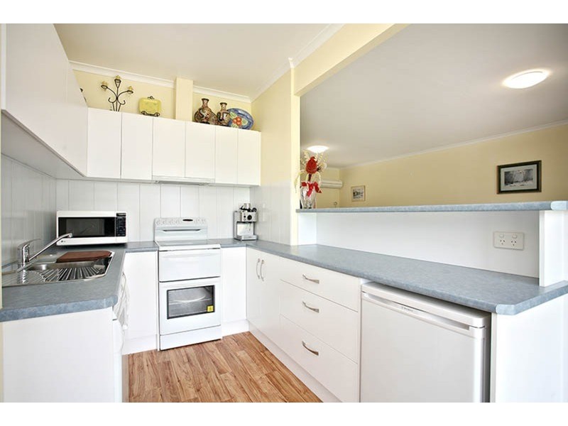 5 Bond Avenue, Victor Harbor SA 5211