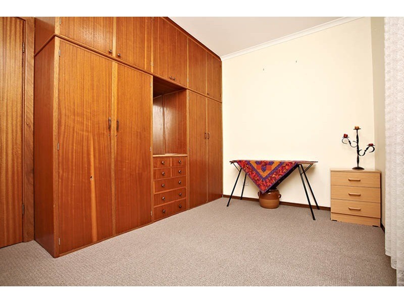 5 Bond Avenue, Victor Harbor SA 5211