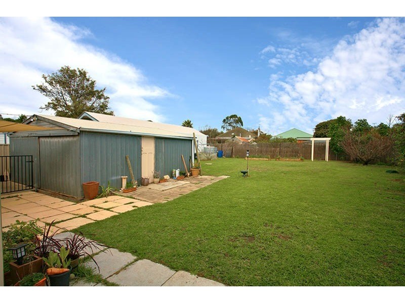 5 Bond Avenue, Victor Harbor SA 5211