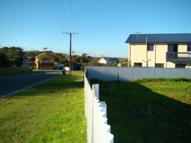 4 Sorrento Parade, Hayborough SA 5211