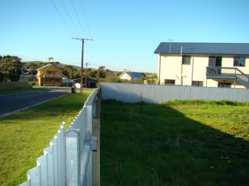 4 Sorrento Parade, Hayborough SA 5211