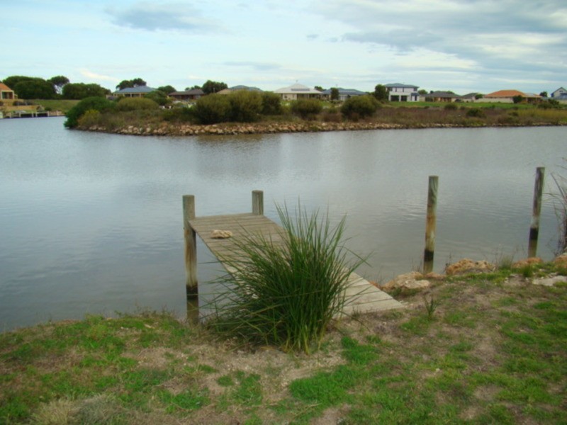 35 Wentworth Parade, Hindmarsh Island SA 5214