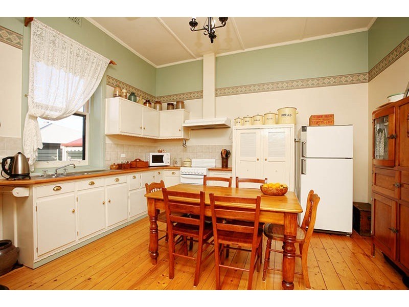 55 Hill Street, Victor Harbor SA 5211