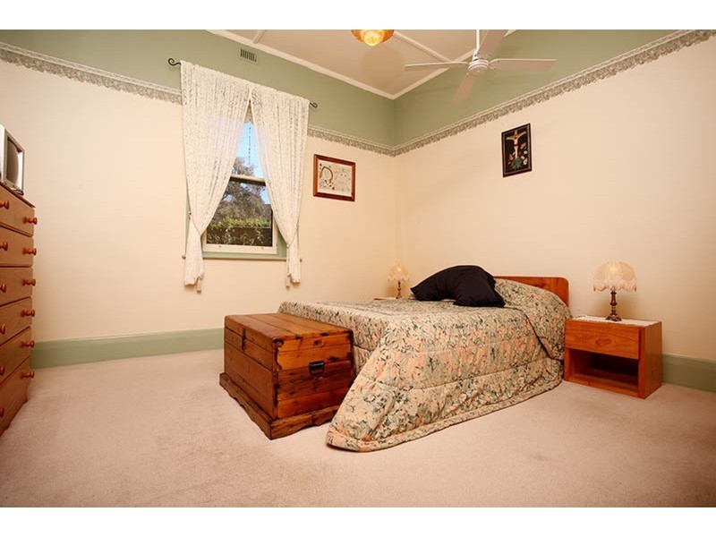 55 Hill Street, Victor Harbor SA 5211