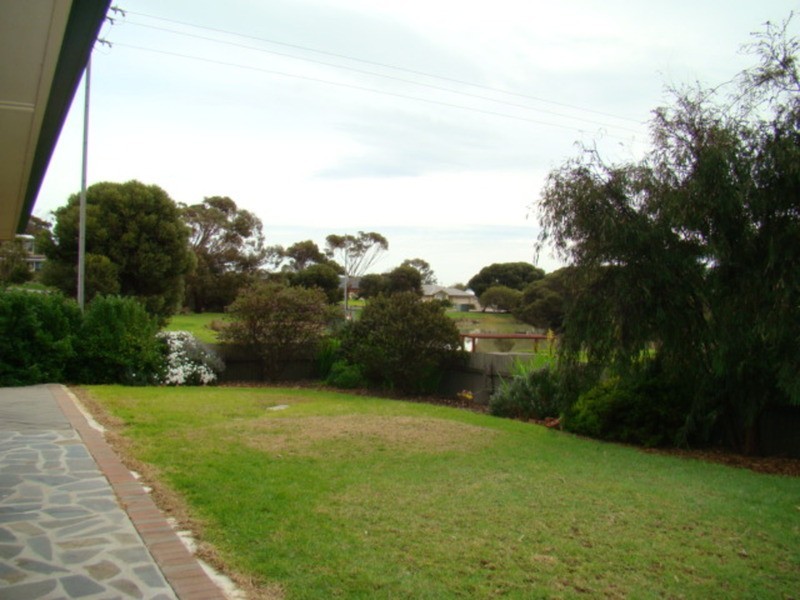 18 Henry  Street, Port Elliot SA 5212