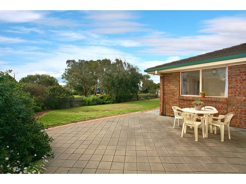 18 Henry  Street, Port Elliot SA 5212