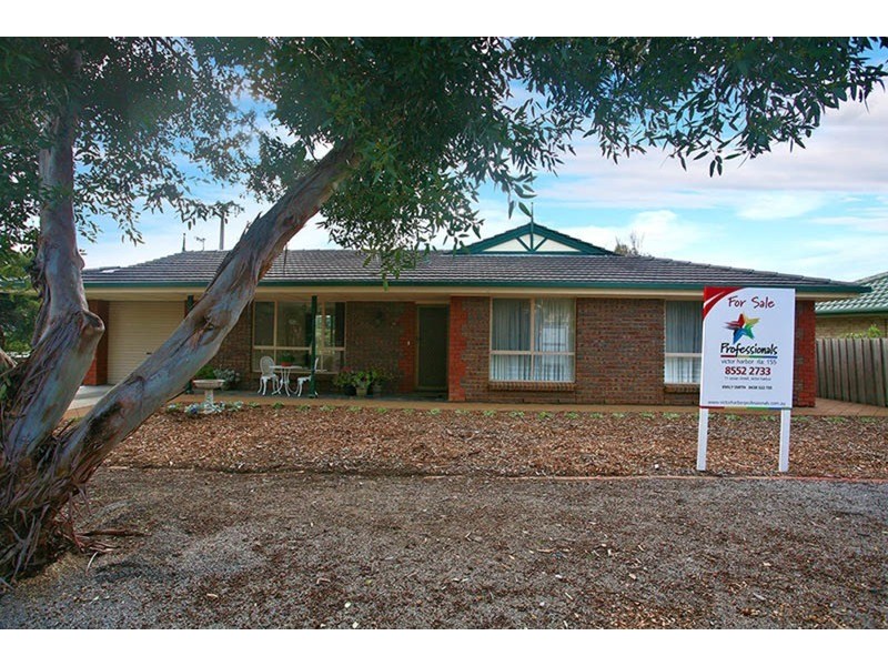 18 Henry  Street, Port Elliot SA 5212