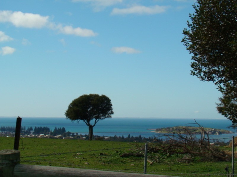 112 Glassenbury Drive, Encounter Bay SA 5211