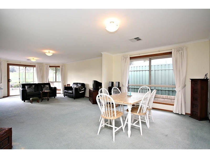 16 Riverway Court, Mccracken SA 5211