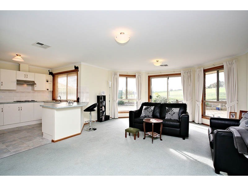 16 Riverway Court, Mccracken SA 5211