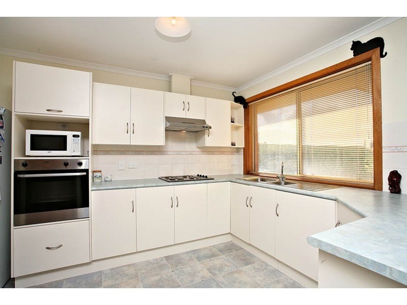 16 Riverway Court, Mccracken SA 5211