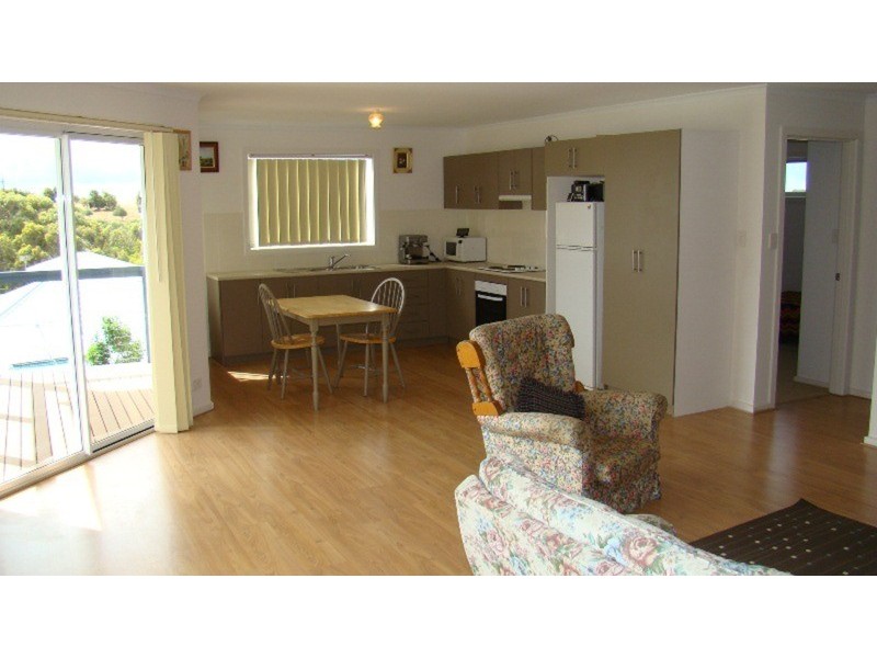 24 Humpback Road, Encounter Bay SA 5211