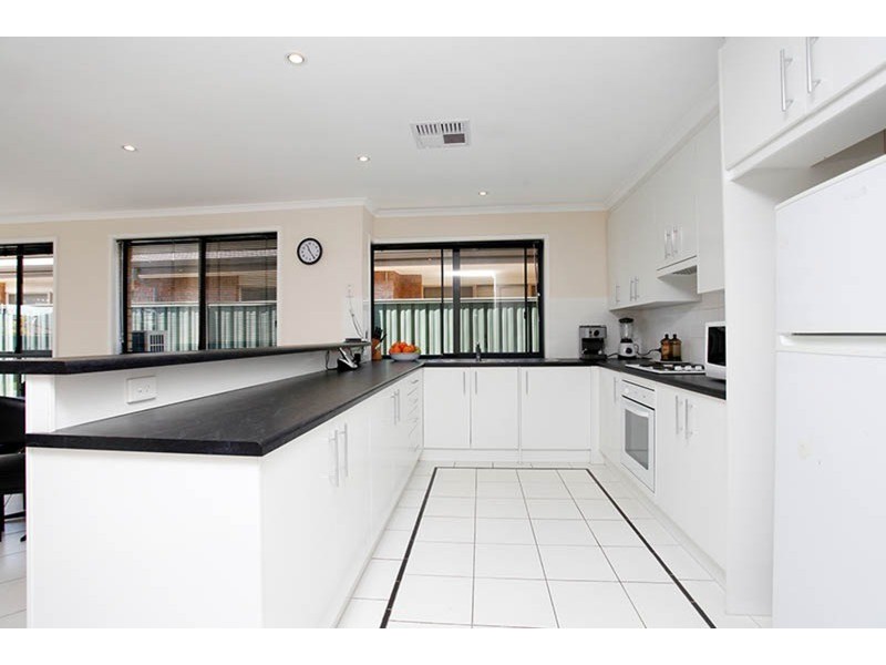 14 Allen  Street, Encounter Bay SA 5211
