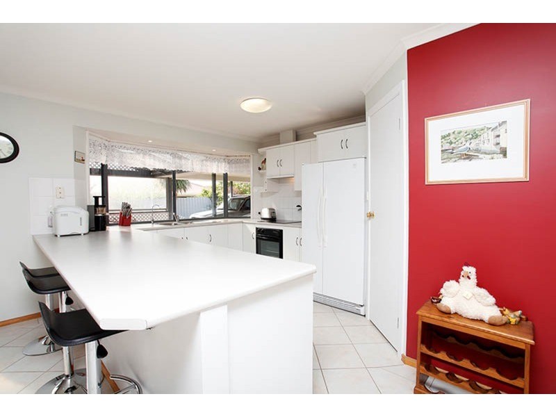 5 Humberstone  Avenue, Hayborough SA 5211