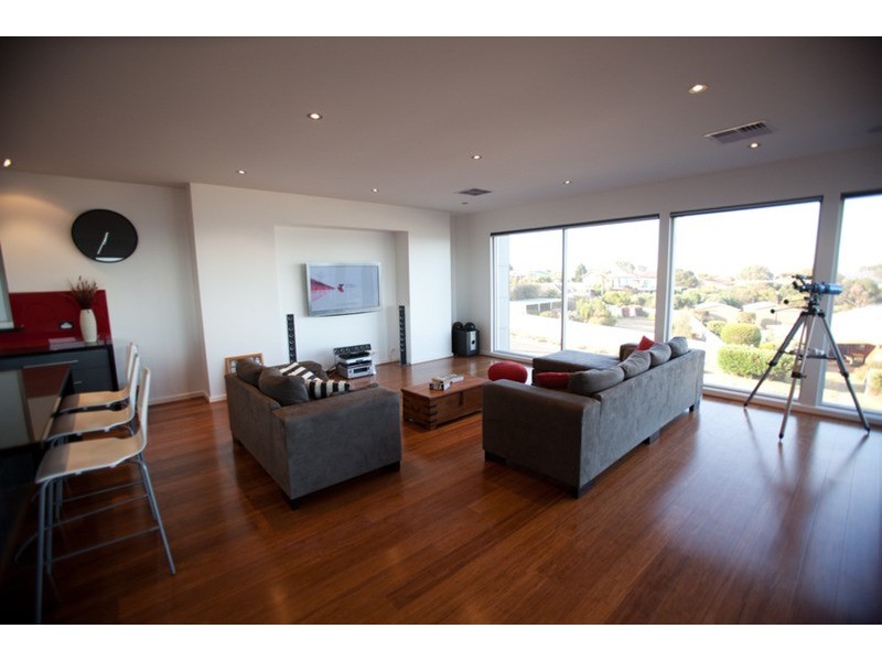 11 Wright Terrace, Encounter Bay SA 5211