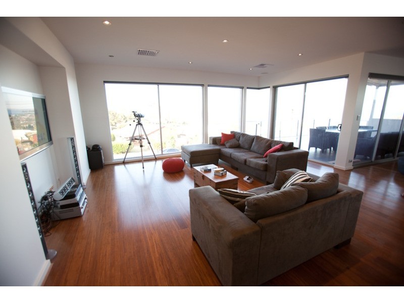 11 Wright Terrace, Encounter Bay SA 5211