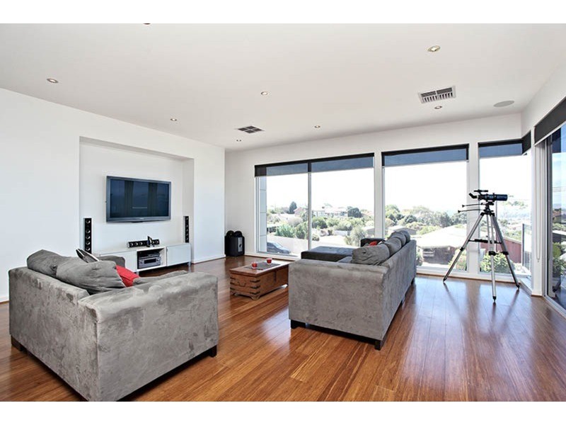 11 Wright Terrace, Encounter Bay SA 5211