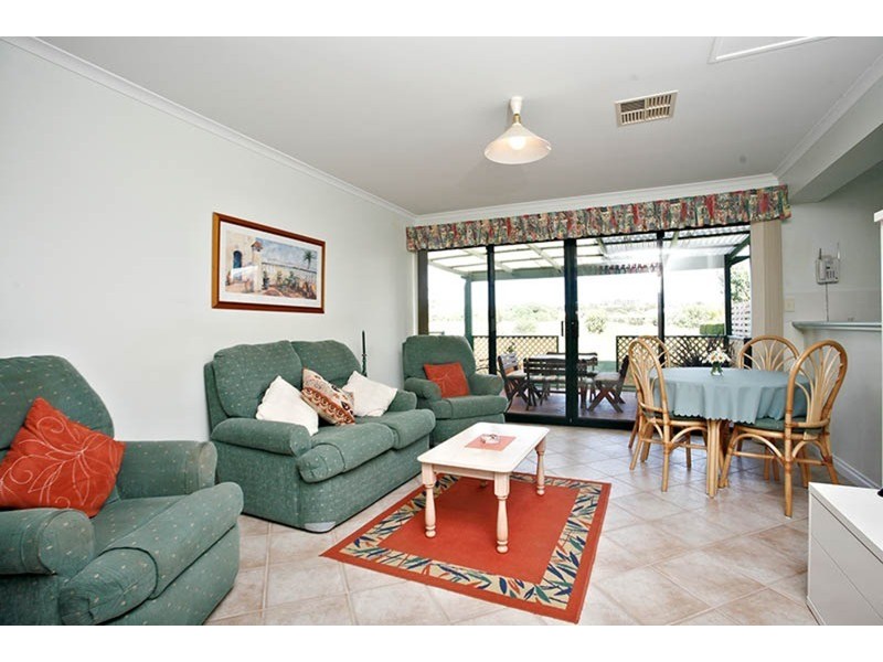 20 Coromandel Drive, Mccracken SA 5211