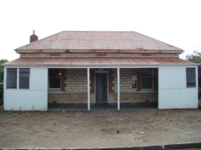 9 Russell Street, Encounter Bay SA 5211