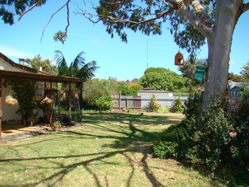 11 Graham Street, Victor Harbor SA 5211